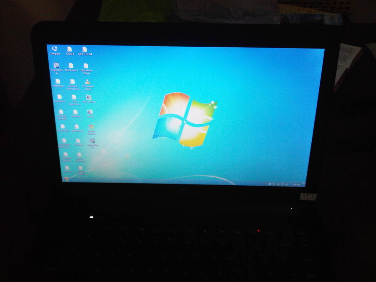 Jual Notebook HP1000-1115TX