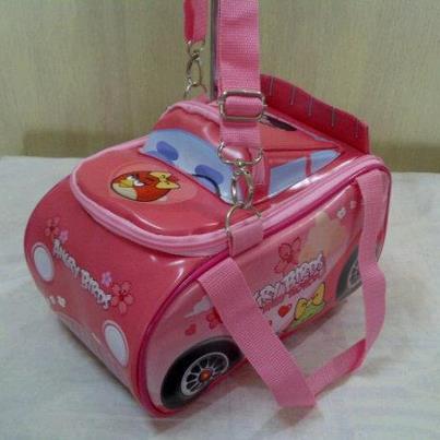 HANDUK PONCO, LUNCH BAG, TIMBANGAN BADAN HELLO KITTY