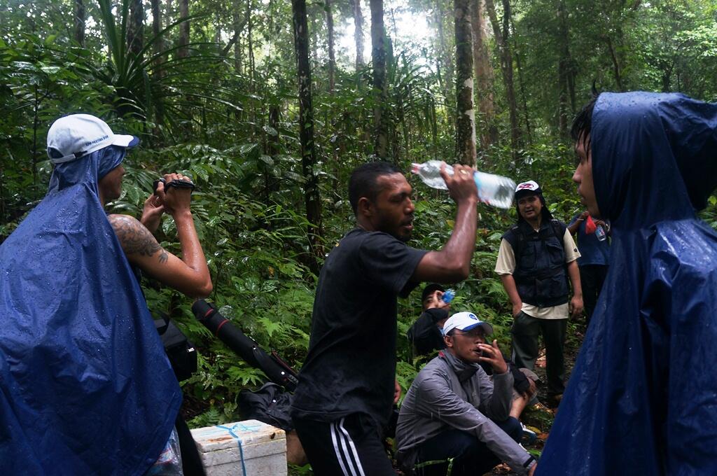 BER 13 EKSPEDISI PANTAI SAURI DISTRIK ORIDEK, BIAK TIMUR, PAPUA &#91;SERBA 13&#93;