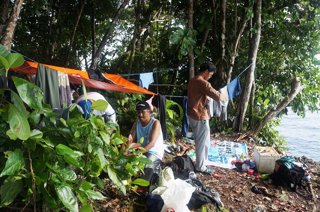 BER 13 EKSPEDISI PANTAI SAURI DISTRIK ORIDEK, BIAK TIMUR, PAPUA &#91;SERBA 13&#93;