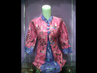 ****Blouse Batik cute and stylish****