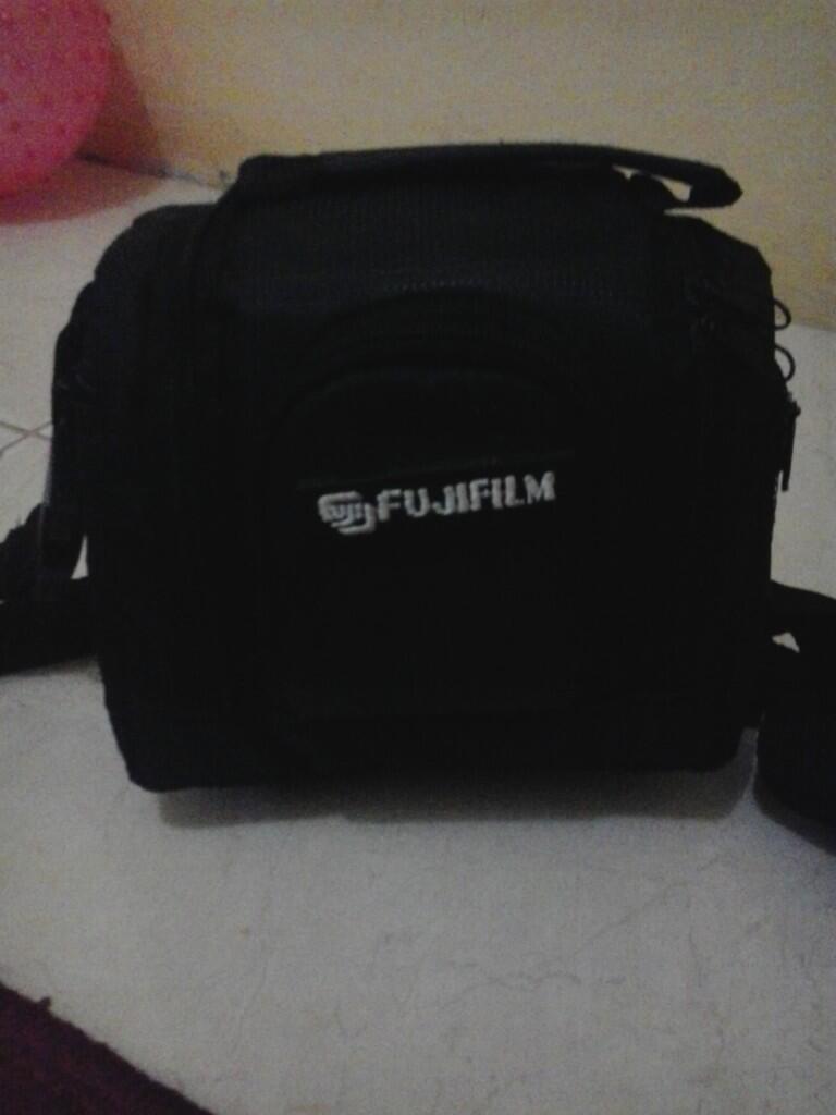 Fujifilm Finepix HS10