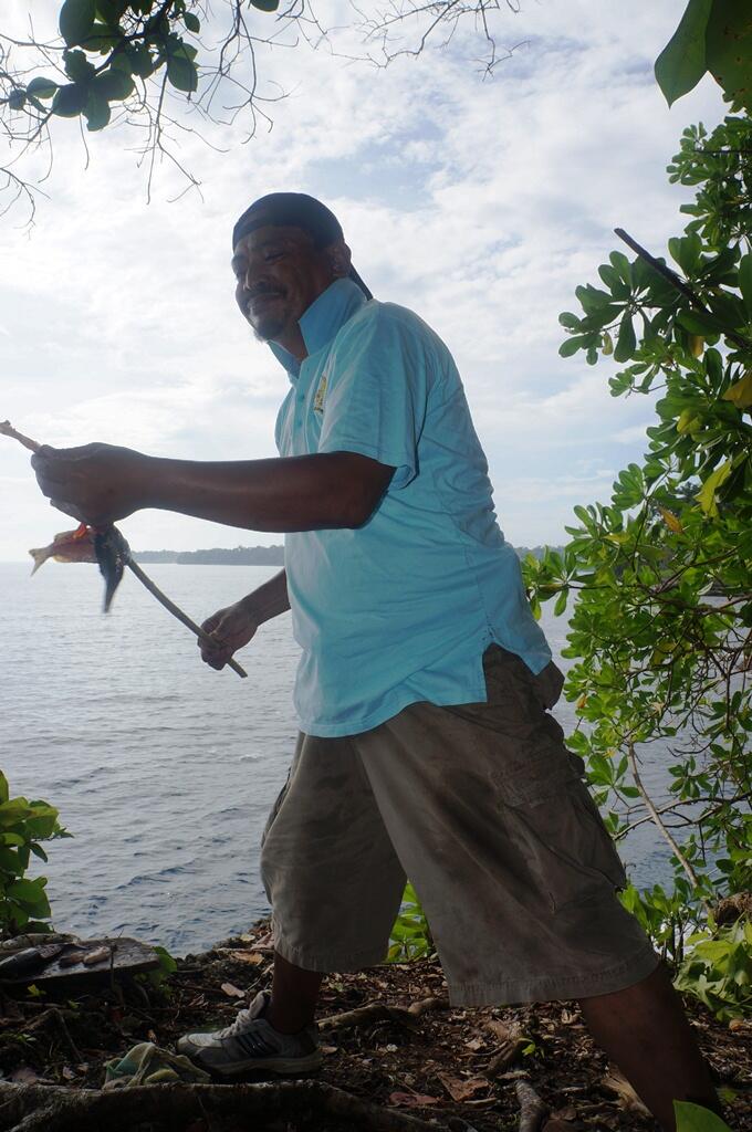 BER 13 EKSPEDISI PANTAI SAURI DISTRIK ORIDEK, BIAK TIMUR, PAPUA &#91;SERBA 13&#93;
