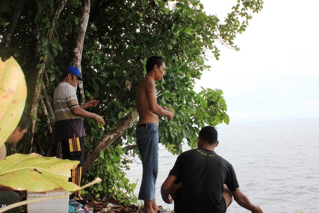 BER 13 EKSPEDISI PANTAI SAURI DISTRIK ORIDEK, BIAK TIMUR, PAPUA &#91;SERBA 13&#93;
