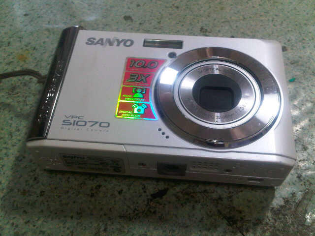 kamera digital sanyo s1070 mulus jogja