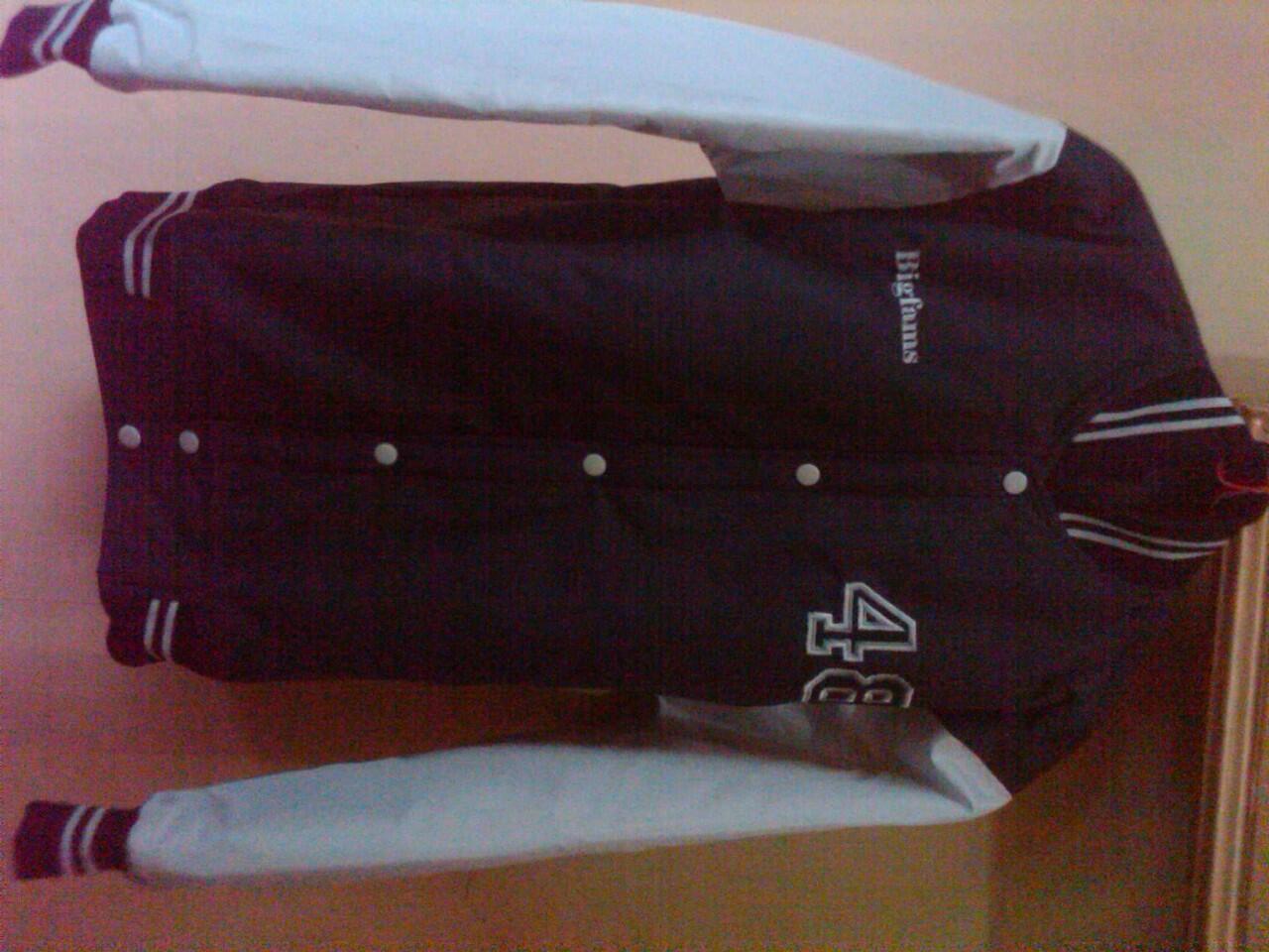 JUAL (BONGKAR LEMARI) JAKET ADIDAS GRADE ORI,,SEPATU ORI,ONDERDIL MOTOR,,DLL.BANDUNG