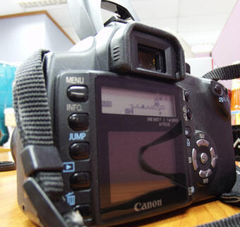 Jual Kamera Canon EOS 350D + Lens Kit EF-S 18-55