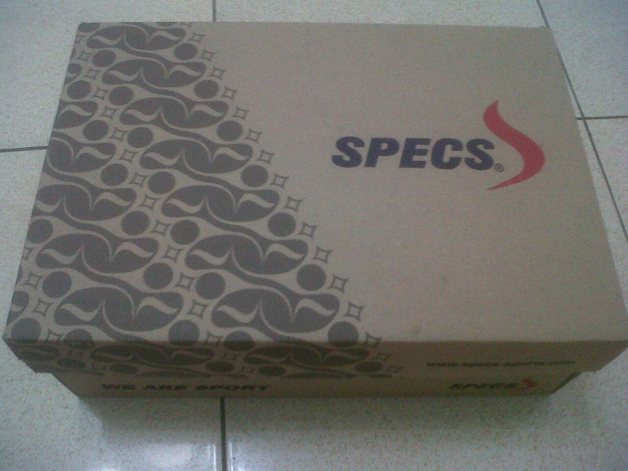 Sepatu bola Original Specs Batik Accelerator Patra Size 41
