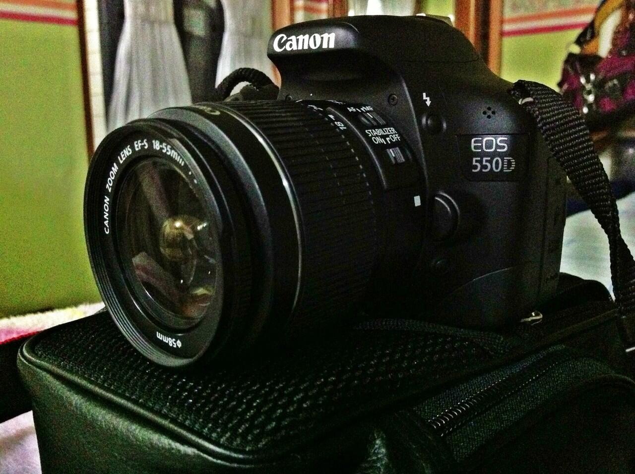 For sale SLR Canon EOS 550D like new no gores no lecet , garansi 1bln lagi