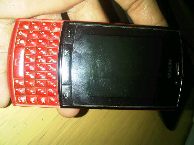 JUAL ASHA 303 RED FULL SET (GARANSI SAMPAI MARET 2013)