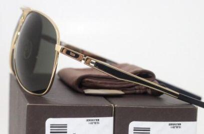 OAKLEY PLAINTIFF POLISHED GOLD W/ DARK GREY..Ready Type Lain.BNIB & Original