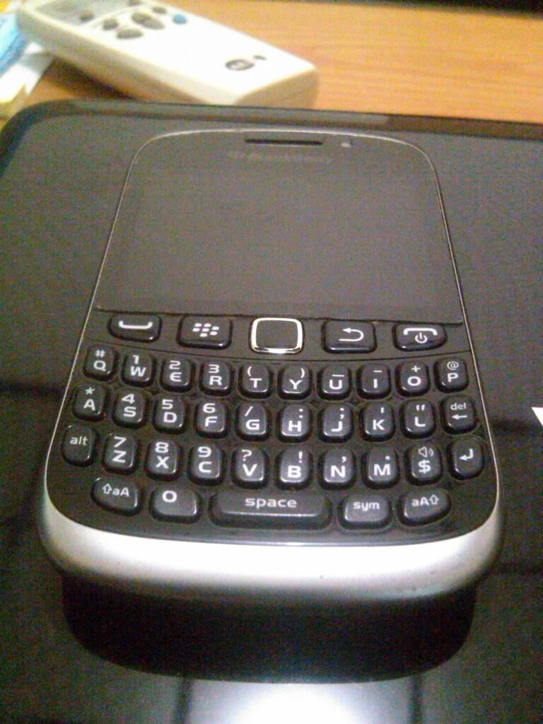 Blackberry Curve 9320 Amstrong