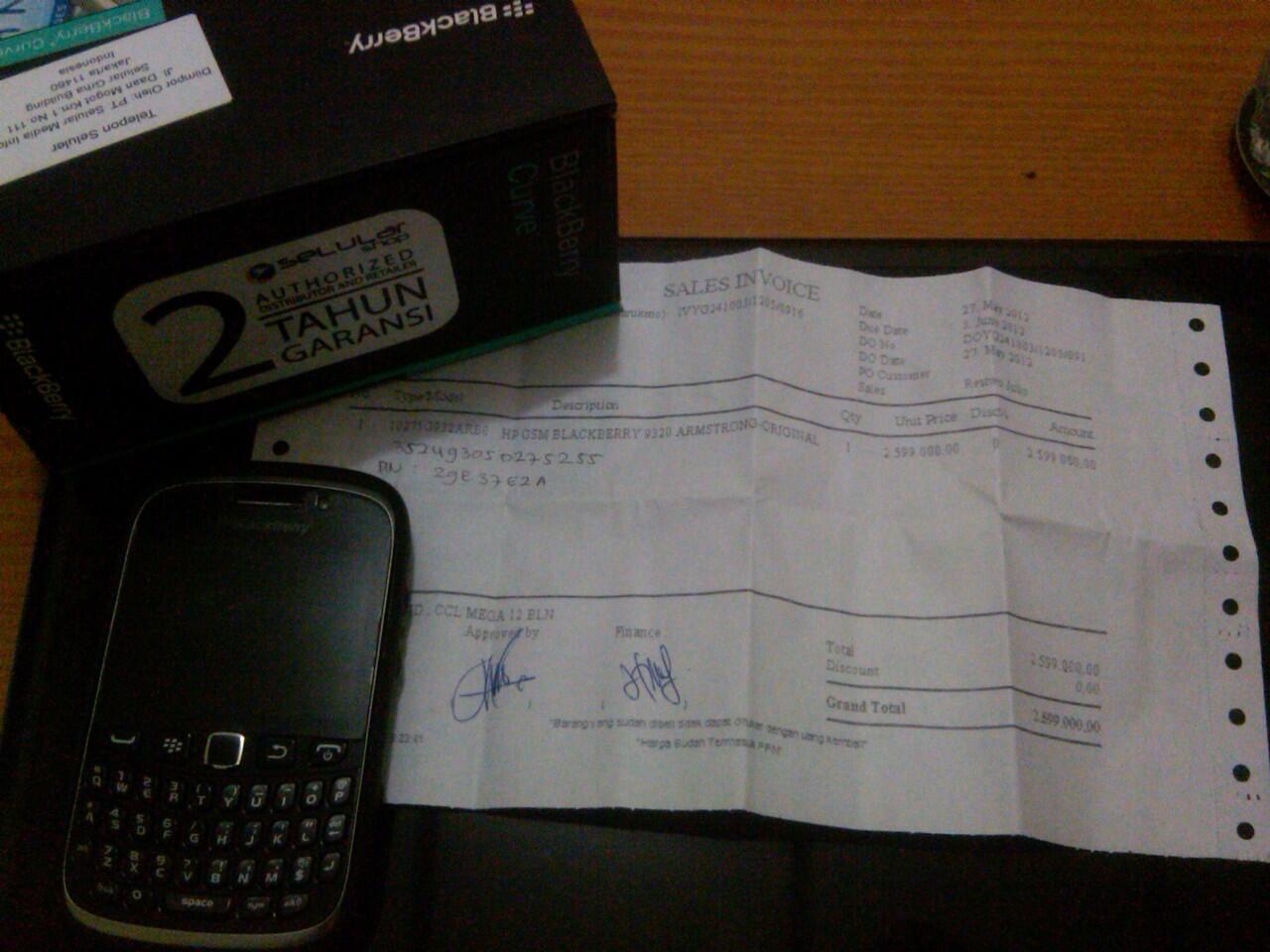 Blackberry Curve 9320 Amstrong