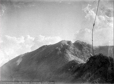 foto-foto suasana gunung Gunung Merbabu tahun 1910