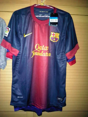 wts jual jersey klub season 12/13 kw thailand. ready stock. murmer gan!