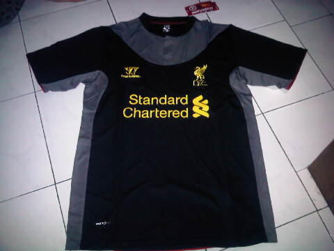 wts jual jersey klub season 12/13 kw thailand. ready stock. murmer gan!