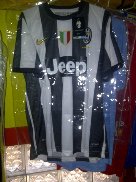 wts jual jersey klub season 12/13 kw thailand. ready stock. murmer gan!