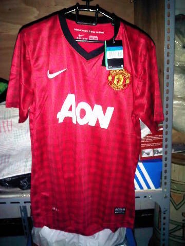 wts jual jersey klub season 12/13 kw thailand. ready stock. murmer gan!