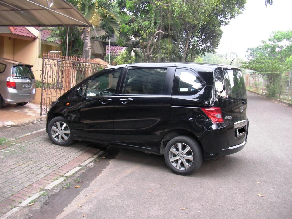 Freed psd 2009 TDP 30jt / CICILAN 1,6jt