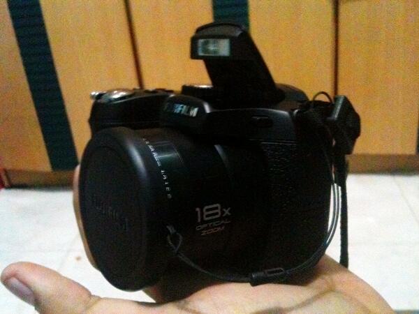 Jual FUJIFILM FINEPIX S2980
