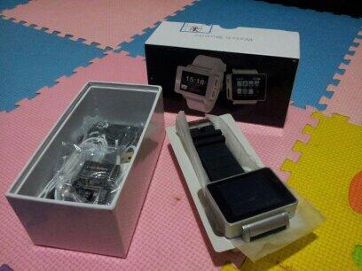 Sony SmartWatch - Handphone Jam Tangan