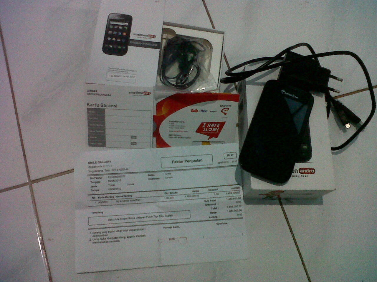 Smartfren Andro 4" a.k.a Hisence E910