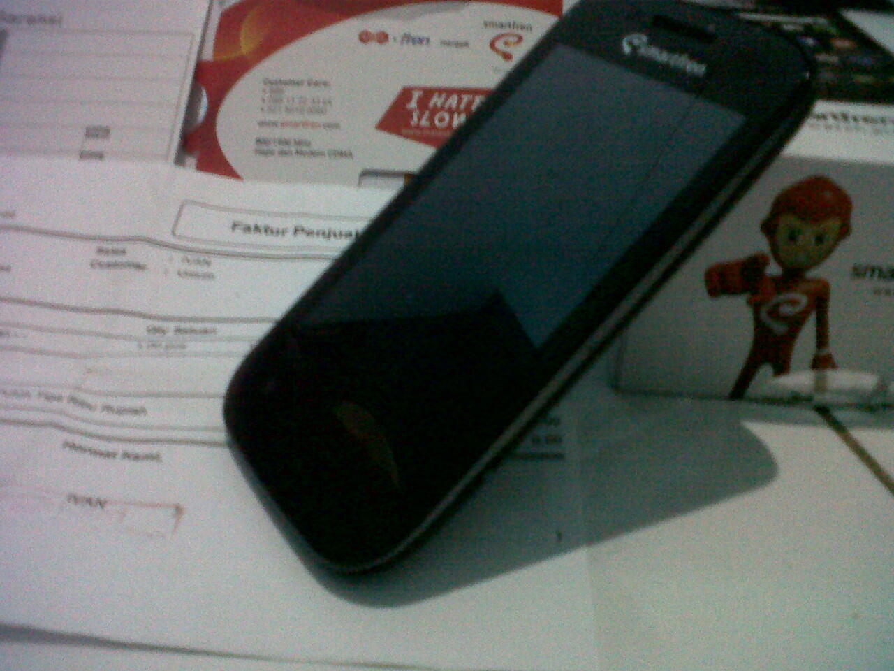 Smartfren Andro 4" a.k.a Hisence E910