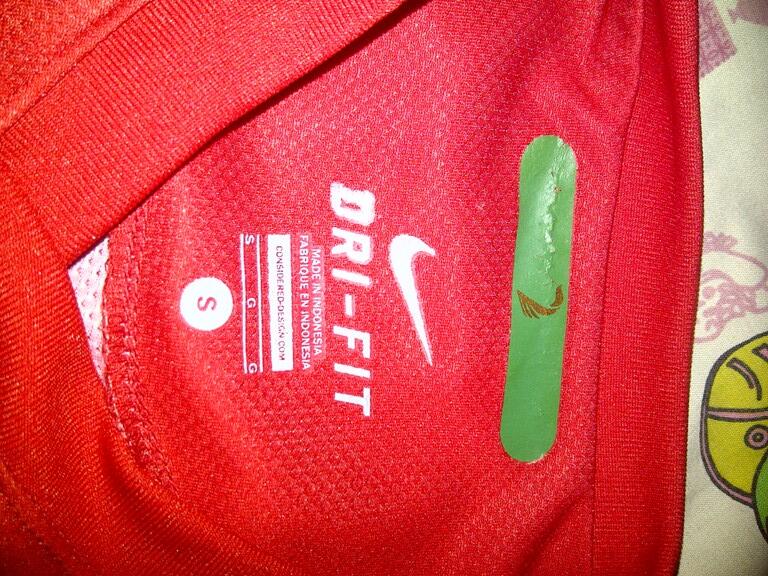 Silahkan lihat dulu Gan... Baselayer,Jersey,Shoes inside CEKIDOT