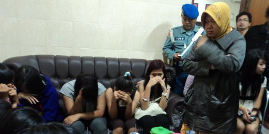 17 ABG keluyuran malam di Surabaya kena razia Satpol PP