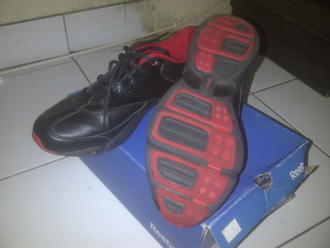 For Sale Reebok Racehound & Reebok Studio beat low II (MURAHH)