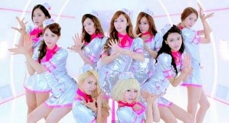 SNSD Jadi Pramugari untuk 'Flower Power'