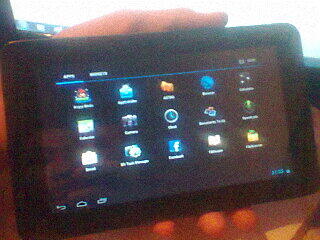 Tablet PC Murah Merk Advan T2C Android 4.0 Mulus 99% Garansi masih 10 bulan Semarang