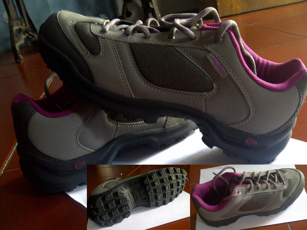 jual sepatu trekking/running QUECHUA