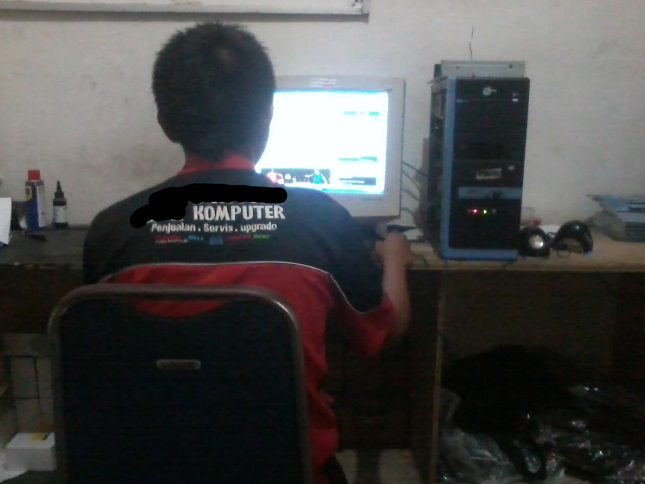 &#91;Ngakak Gan&#93; ada yang aneh dari gambar ini..!!!