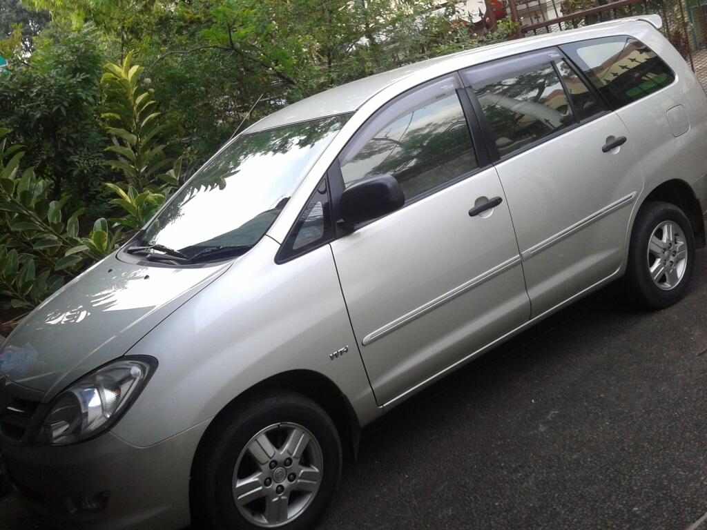 Dijual INNOVA 2004 G at 2000cc silver..MULUS BAGUS MURAH