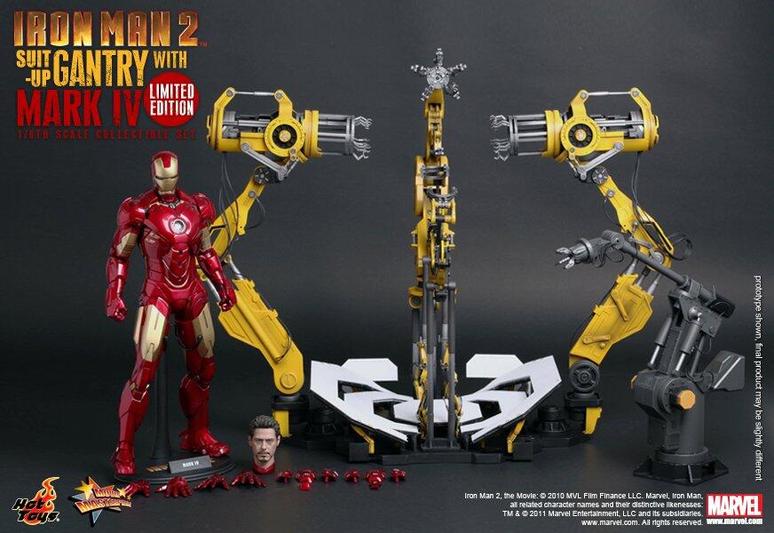 HOT TOYS SUIT UP GANTRY WITH MARK IV NEW