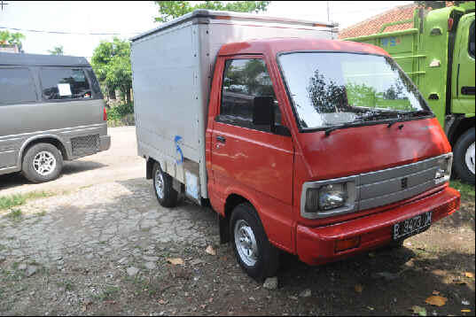 Jual Mobil Box Carry 1.0 Tahun 2005