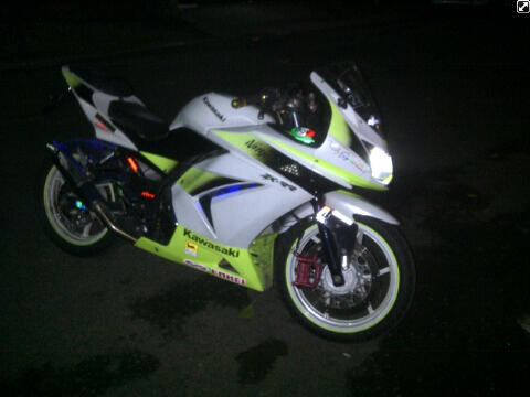 ***Jual Motor Ninja 250 Putih Hijo Sudah di Modif Cekidot***