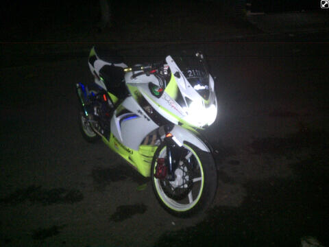 ***Jual Motor Ninja 250 Putih Hijo Sudah di Modif Cekidot***