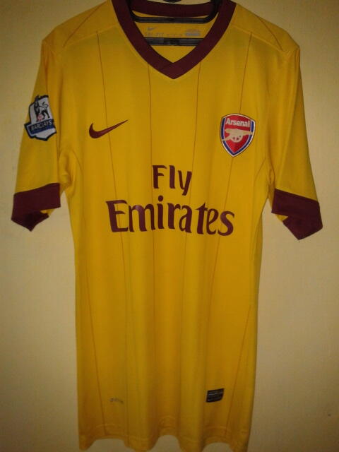 Jersey dan Jaket - Banyak ARSENALnya....MASUKKKK