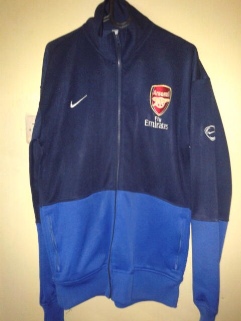 Jersey dan Jaket - Banyak ARSENALnya....MASUKKKK