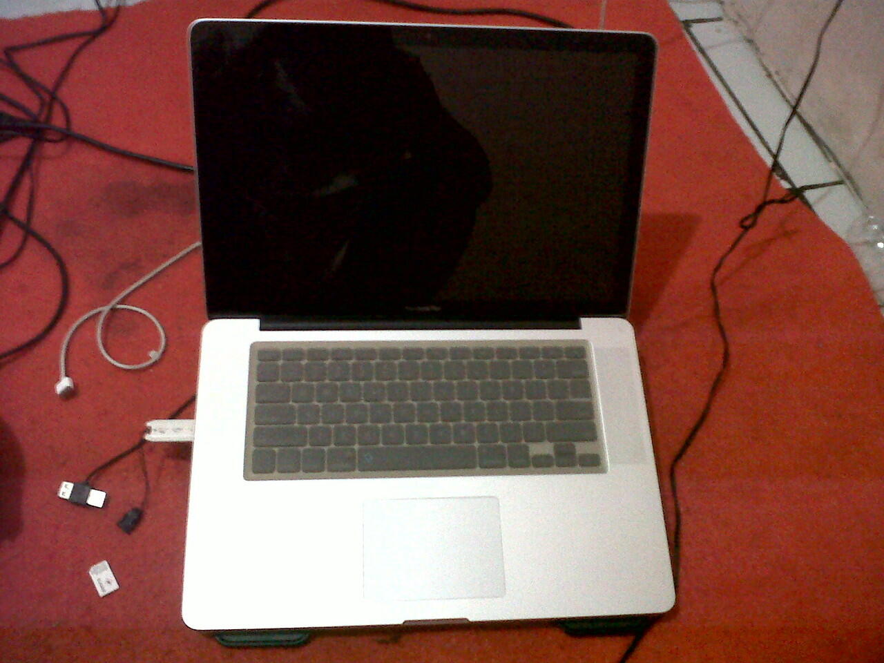 Macbok Pro 15 inch | Hd 1 TB | RAM 8 GB | Spek sadis ! Harga Murah !