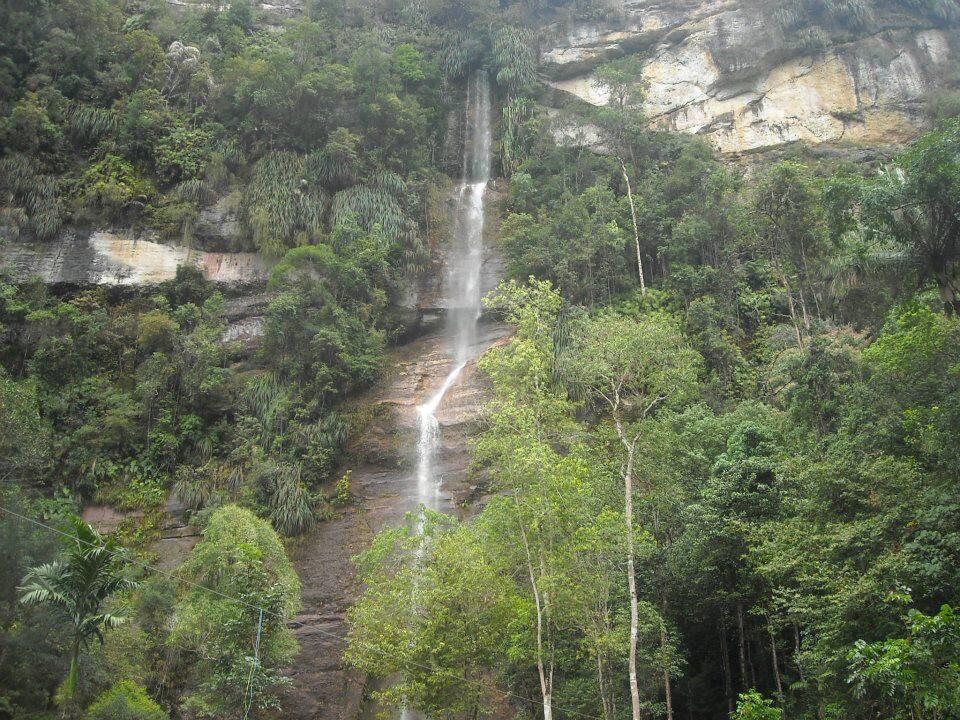 (Lembah Harau) Keindahan alam dibelantara hutan Indonesia