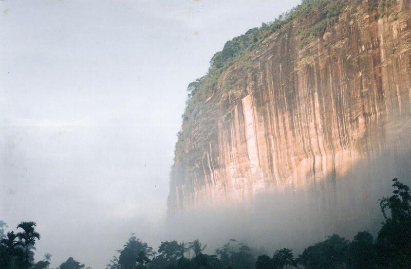 (Lembah Harau) Keindahan alam dibelantara hutan Indonesia