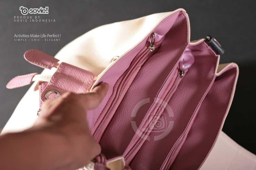 Tas Wanita buat Kuliah Jalan warna pink dan putih bisa slempang atau ransel