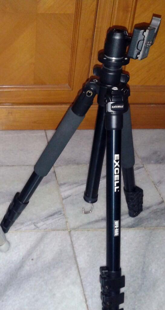 PAKET NIKON D5000 MINT CONDITION (SEPERTI BARU)