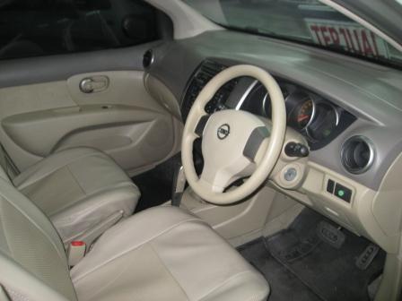 Nissan Grand Livina XV automatik 2008 Abu-abu Istimewa
