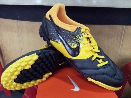 Sepatu Futsal Ori