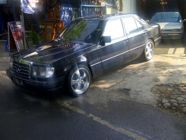 mercy 230e thn 1993 (manual)