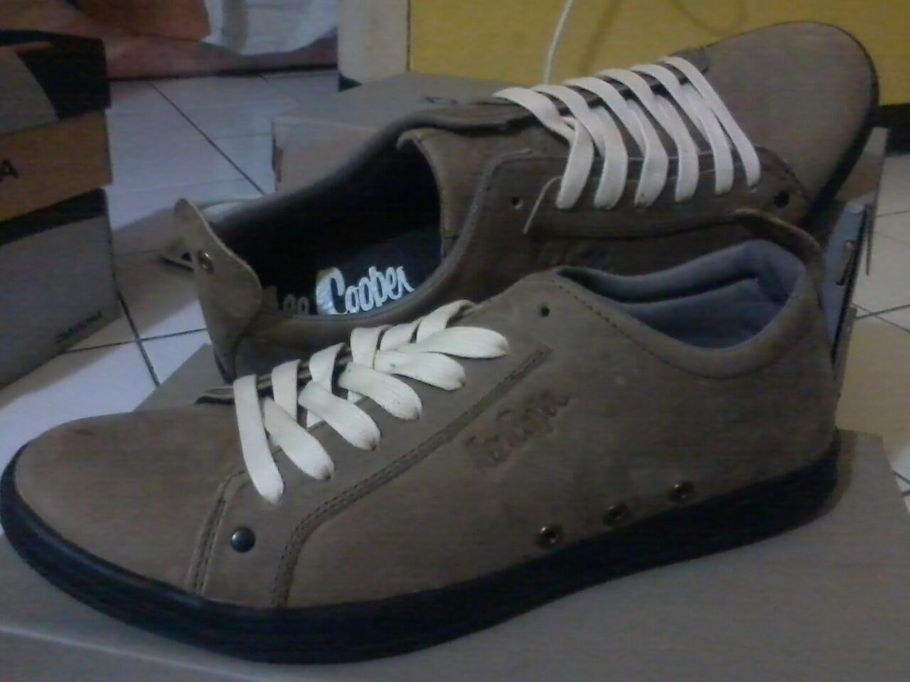 Sepatu Joma Futsal, Nix Footware, Dolce Gabbana, Fila, Diadora etc